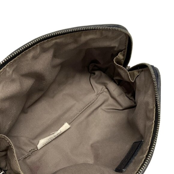 Auth BOTTEGA VENETA Intrecciato - Black Leather B********* Pouch - Picture 9 of 9